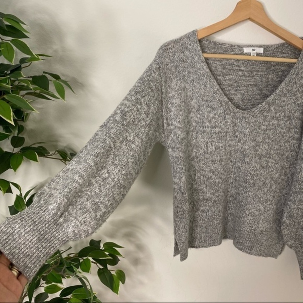 BP Vneck longsleeves grey sweater pullover - Picture 3 of 7